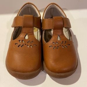 Livie & Luca brown mary janes! Never worn. Velcro. Size 5